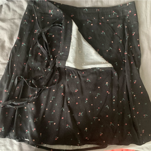 Eco Mini Twill Wrap Skirt From Rachel - Picture 5 of 6